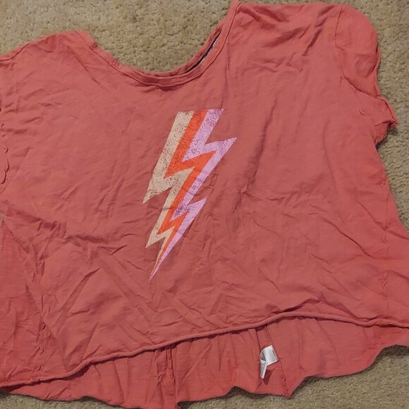 Terra & Sky Tops - Size 1X Peach colored Lightning Bolt tee